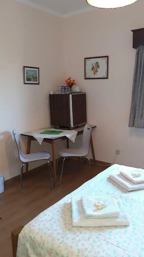 Cynda'S Home فيزيو منزل للإقامة
